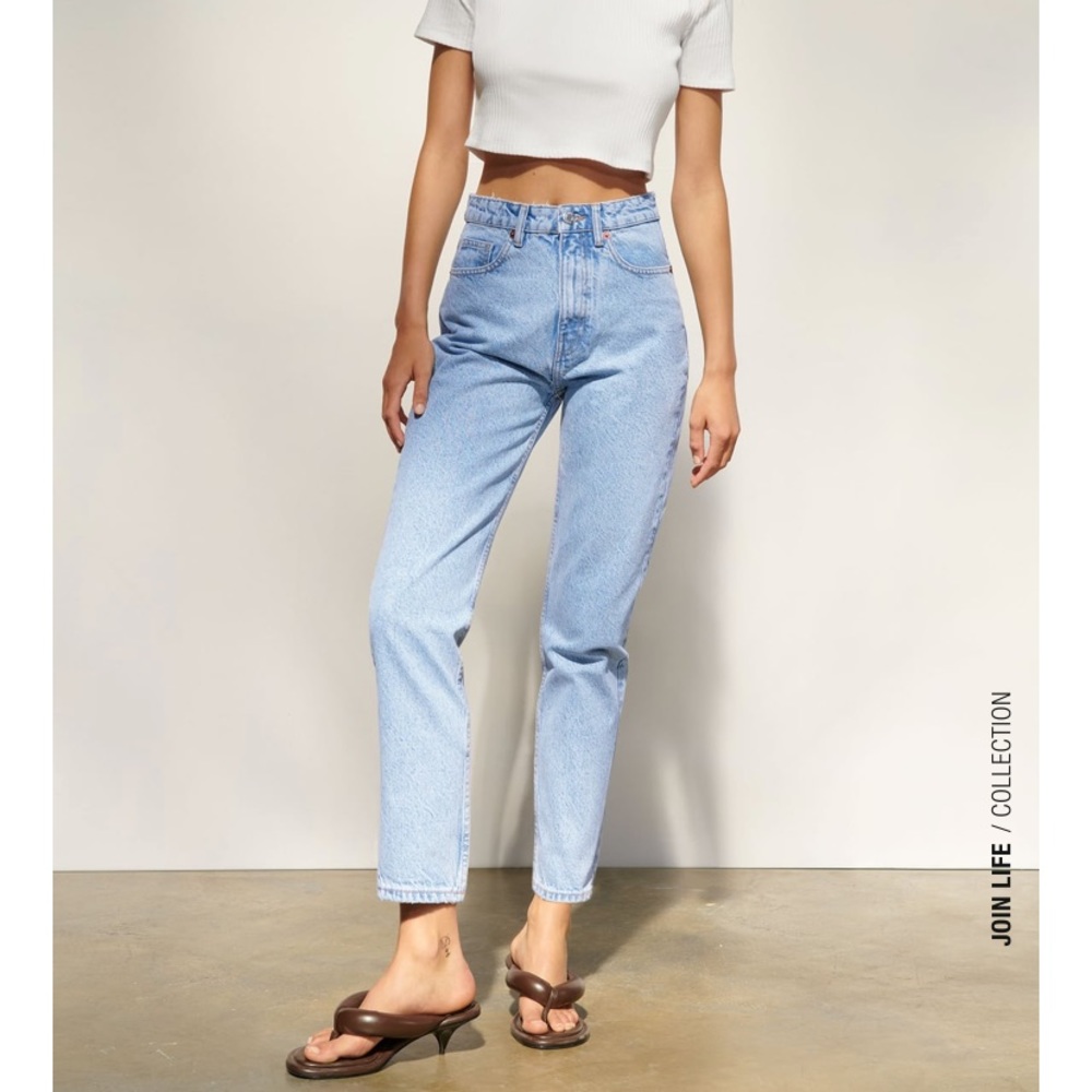 Zara Classic Mom Fit Jeans size 4